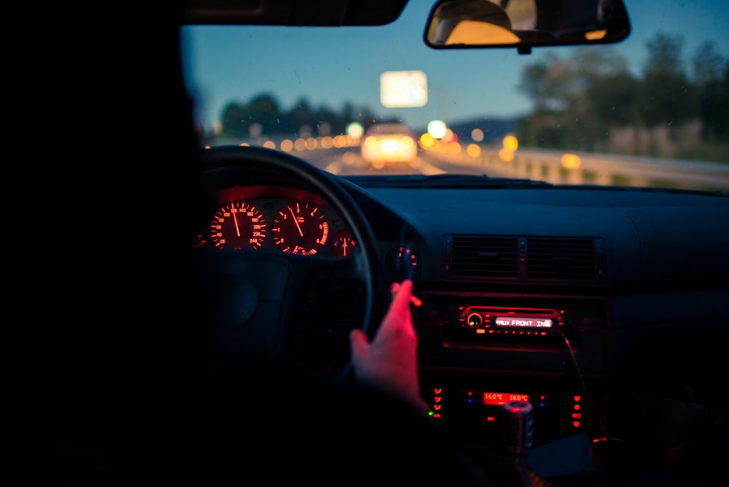 Светлини и спирачки – минимални проверки с максимална стойност